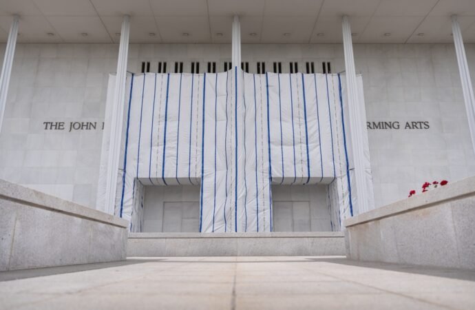 Democrat Announces Whistleblower Indictments Over Kennedy Center Construction Problems