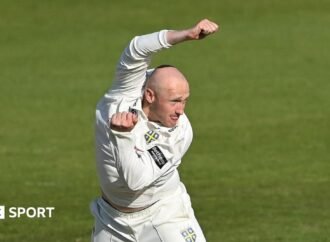 Durham: Callum Parkinson signs one-year extension for 2027 season
