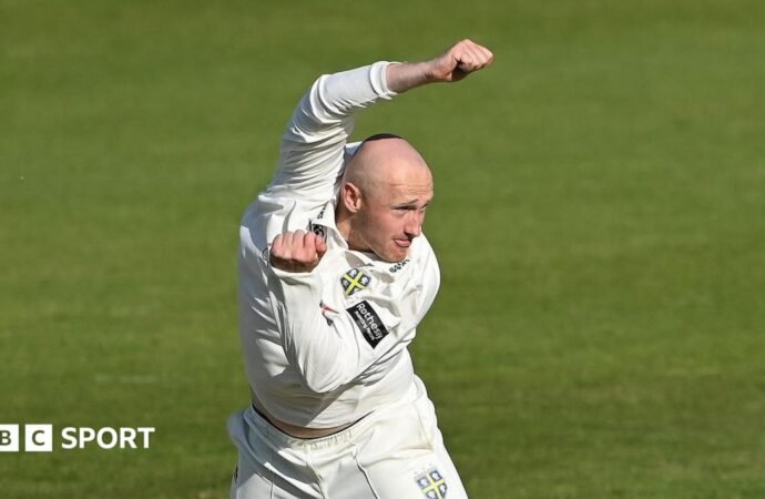 Durham: Callum Parkinson signs one-year extension for 2027 season