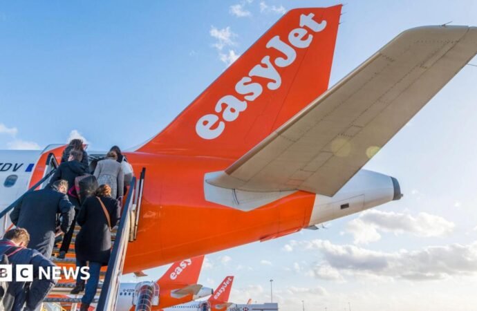 EasyJet agrees to surprise takeover bid as rival US firm swoops in