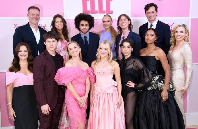 Elle Director on Reese Witherspoon, season 2, film Murder She Wrote