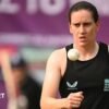 Em Arlott: Yorkshire sign English bowler from Warwickshire