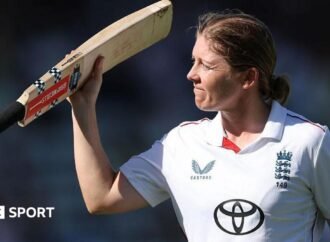 England vs India: Heather Knight and Tammy Beaumont fall narrowly as hosts face heavy defeat