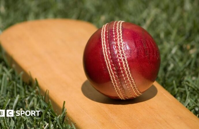 ‘Finger clicking’ cheating claim investigated in Saltburn-Norton match