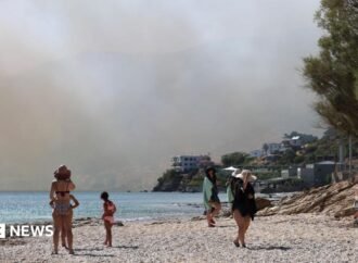 Fires in Crete: Thousands evacuated as wildfires in Europe continue to rage
