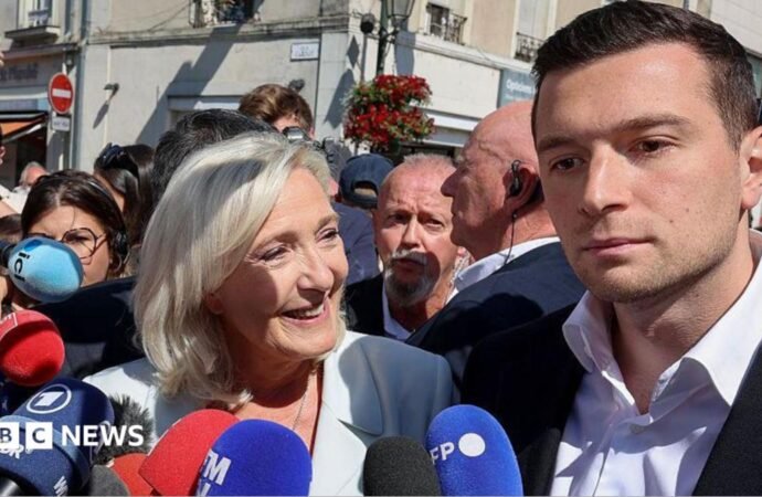Forced to wait his turn, Marine Le Pen’s deputy, Bardella, returns to the shadows
