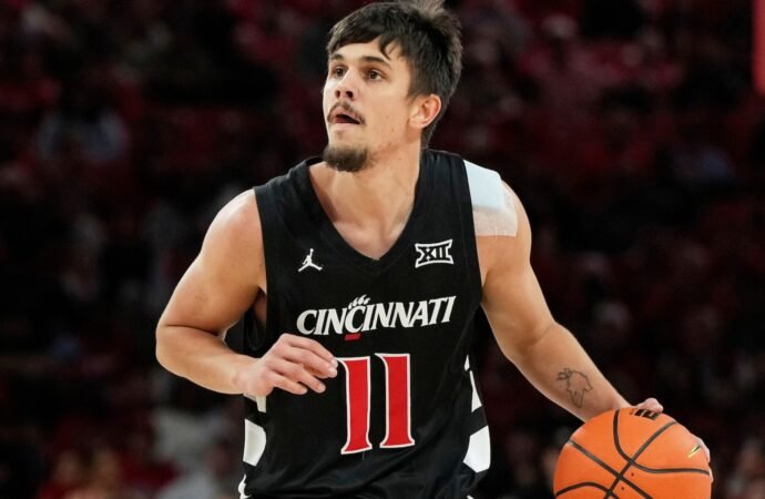 Former college basketball player Kerr Kriisa charged with fraud in $2.2 million scheme