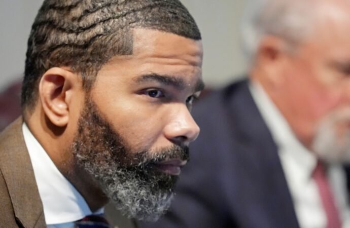 Former mayor of Mississippi capital pleads guilty to bribery scheme