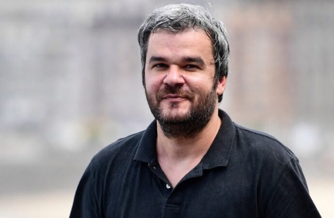 Greek filmmaker Christos Nikou, director of ‘Apples’ and ‘Fingernails’, talks about the creation of ‘Tender Cinema’