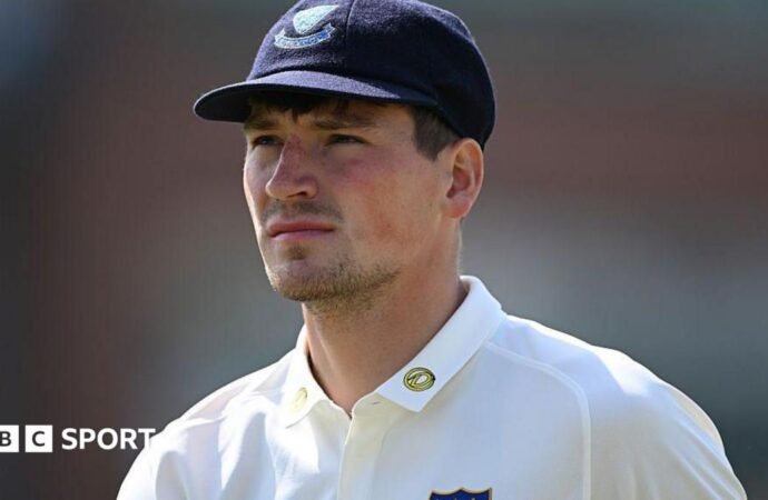 Henry Crocombe: Surrey to sign Sussex and England Lions bowler