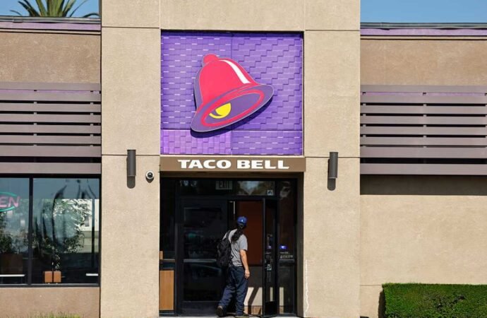 Iceberg lettuce at Taco Bell linked to cyclospora outbreak in 5 states