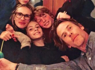 Inside Julia Roberts’ Private Family World with Danny Moder and 3 Kids