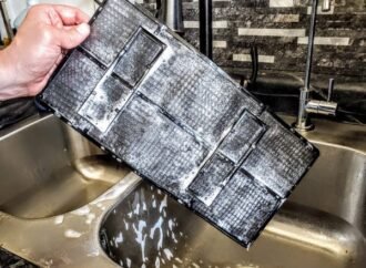 Is your window air conditioner full of dust and mold? Here’s exactly how to clean it.
