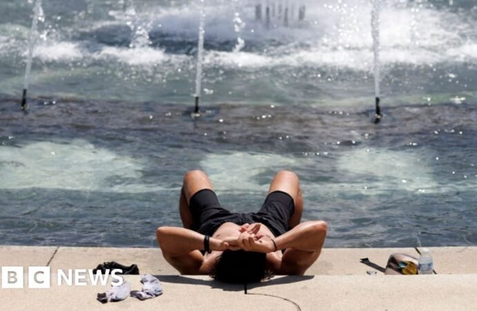 ‘It’s too hot’: Dangerously hot weather grips parts of US