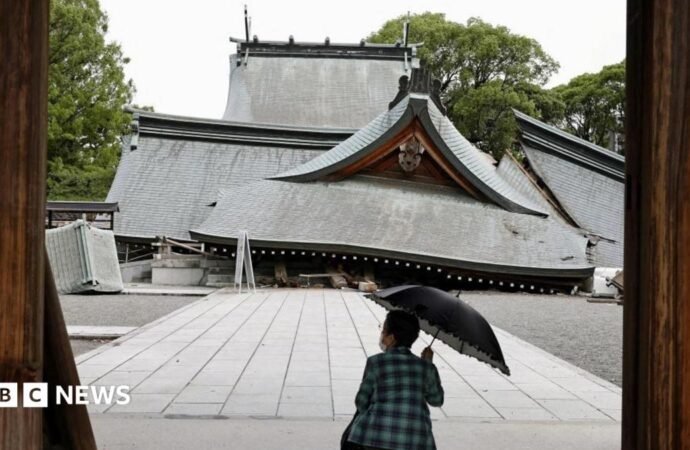 Japan earthquake: More than 100 aftershocks hit after deadly earthquake that killed 13 people