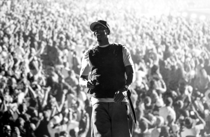 Jay-Z Hosts Beyoncé, Blue Ivy Carter, Nas, Alicia Keys and More for ‘Reasonable Doubt’ 30th Anniversary Show at Yankee Stadium
