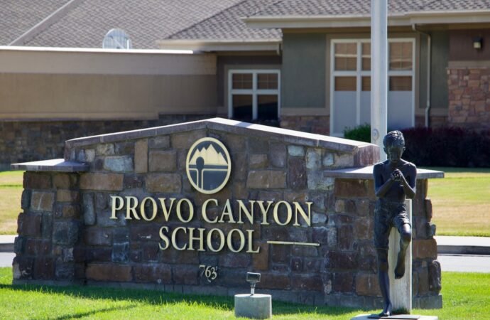 License revoked for boarding school where Paris Hilton says she was abused as a teenager