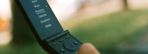 Light made a foldable phone. It’s colorful and cheap. | TechCrunch