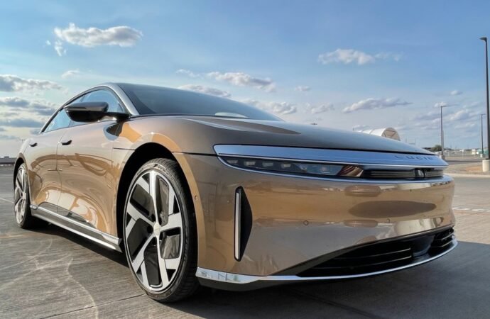 Lucid Motors CFO Resigns as New CEO Continues Leadership Shakeup
