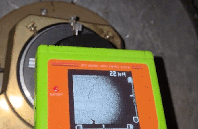 Man uses Game Boy camera to photograph Jupiter