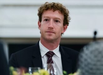 Meta is “throwing spaghetti at the wall” with its AI strategy, analyst warns