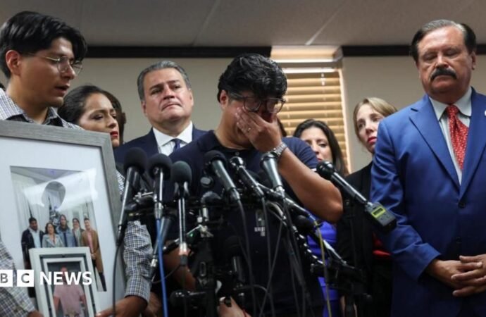 Mexico will file criminal complaints for deaths in US custody
