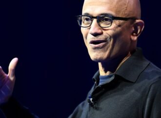 Microsoft keeps capital spending forecast unchanged, becoming one of the first data center giants to keep the cap on AI spending.
