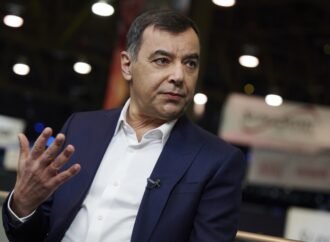 Mobileye CEO Amnon Shashua to step aside as company moves into robotaxis and robotics | TechCrunch