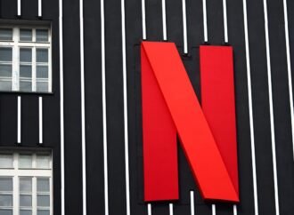 Netflix moves into shorter video content with its new set of publisher deals with Variety and others | TechCrunch