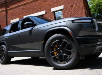 New California EV Incentive Gives Rivian and Lucid an Advantage