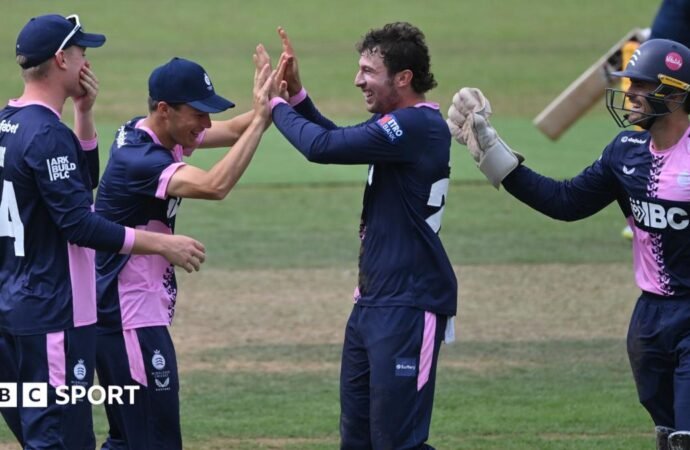 One-Day Cup Roundup: Josh de Caires stars as Middlesex unbeaten