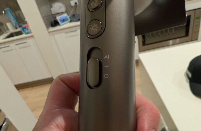 REVIEW: Dreame Gusto hair dryer features AI… a useful feature or marketing hype?