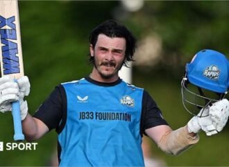 Rob Jones: Worcestershire batsman to retire at end of 2026 season