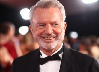 Sam Neill Remembered by ‘Jurassic World Dominion’ Director Colin Trevorrow, Karl Urban, Alan Cumming and More: ‘His Strength Gave Us All Strength’