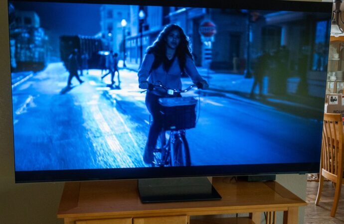 Samsung’s new R95H isn’t the best new Micro RBG TV on the block