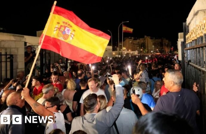 See: Celebrations after the removal of the border fence between Gibraltar and Spain