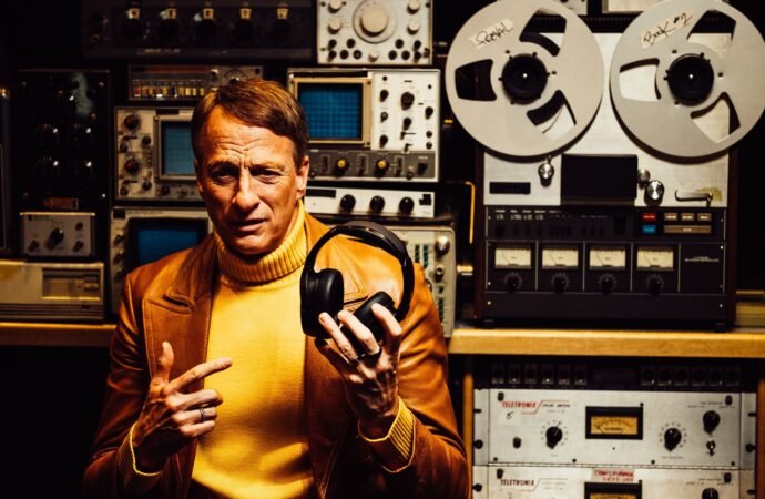 Skullcandy and Bose come together to create headphones full of new features