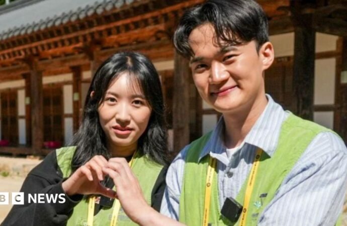 South Korea Dating Retreat: Can Monks Help 24 Singles Find Love at a Buddhist Temple?