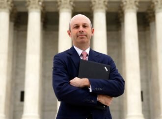 Supreme Court litigator jailed in tax evasion case after betting on poker