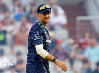 T20 Blast: Yorkshire reach quarter-finals as Hampshire secure home draw