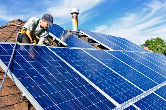 The lack of recycling of solar panels is not very illustrative