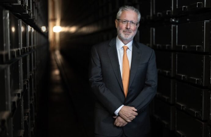 The new head of the US Academy of Sciences promises to “double down” on research