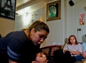 Trump administration revives rule that could deny green cards to immigrants who use public benefits