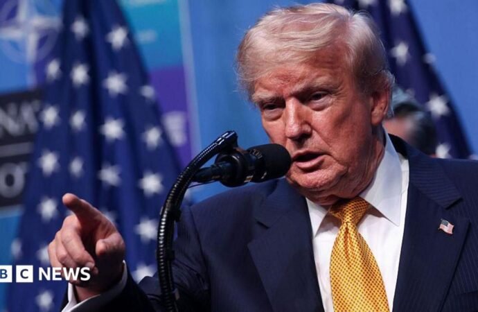 Trump reestablishes naval blockade of Iranian ports