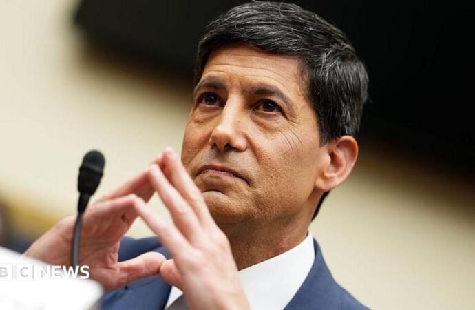 US interest rates held steady as Fed chief says ‘no magic wand’ to tackle high prices