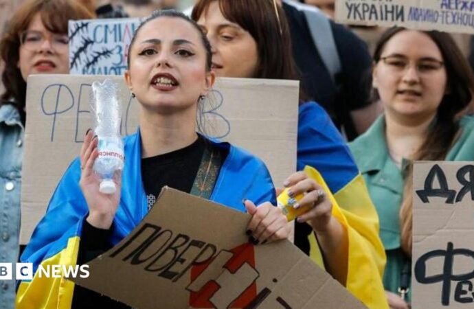 Ukraine’s Zelensky struggles to resolve crisis over dismissal of Defense Minister Fedorov