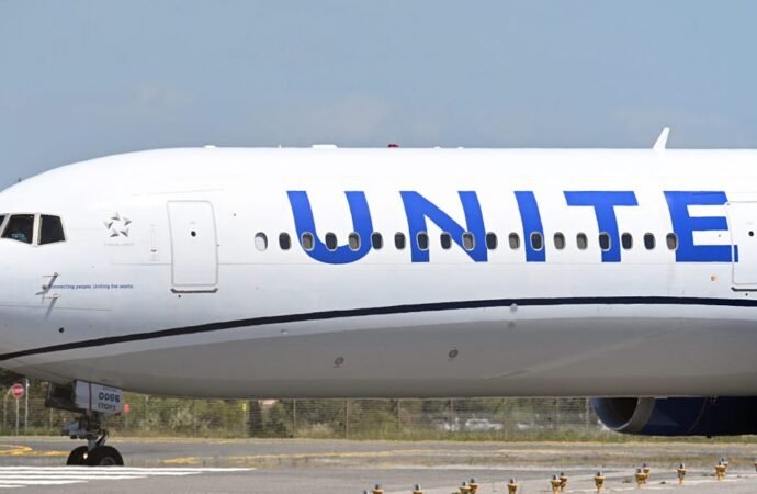 United Airlines flights delayed nationwide after ‘technological failure’
