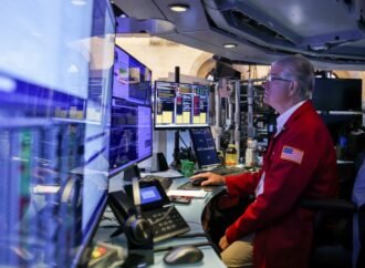 Vanguard Shares 3 Trades That Will Outperform Over the Next 10 Years, With or Without the Rise of AI