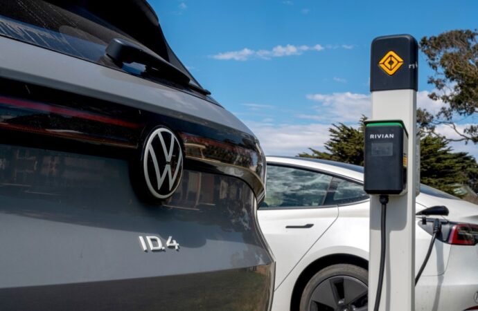 Volkswagen engineers accused of insider trading linked to Rivian joint venture | TechCrunch