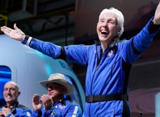 Wally Funk, aviation pioneer and oldest woman to travel to space, dies